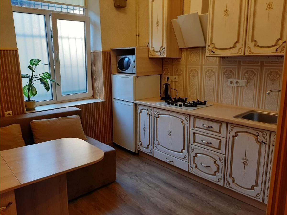 Квартира Возле Оперы Lviv Extérieur photo
