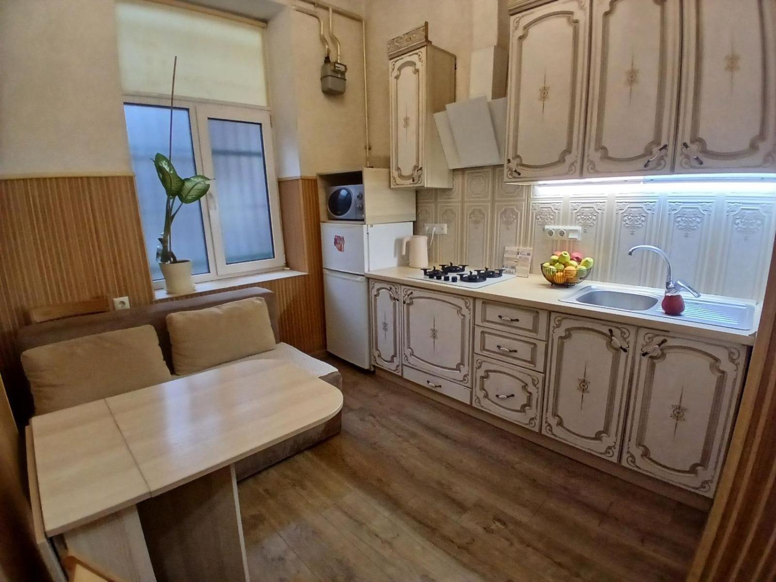 Квартира Возле Оперы Lviv Extérieur photo